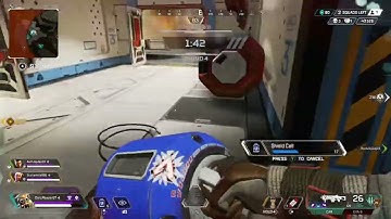 Lifeline’s drone doesn’t want to help - Apex Legends funny moments