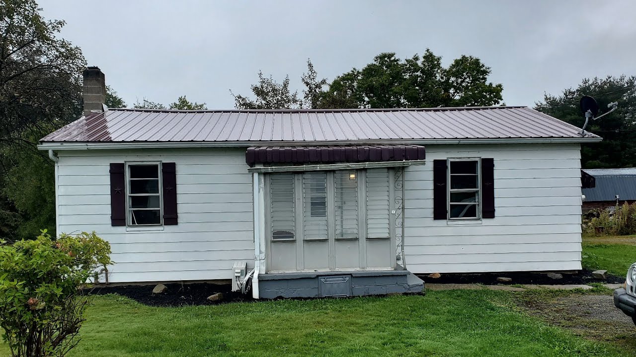 954 4th St Jersey Shore/ Avis. 2BR ranch with garage FOR SALE. Bob Boob