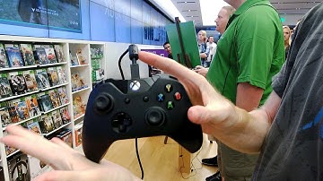 Xbox One Controller - Hands On [Raw Video] [HD]