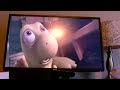Over the Hedge - Stealing Food from Gladys