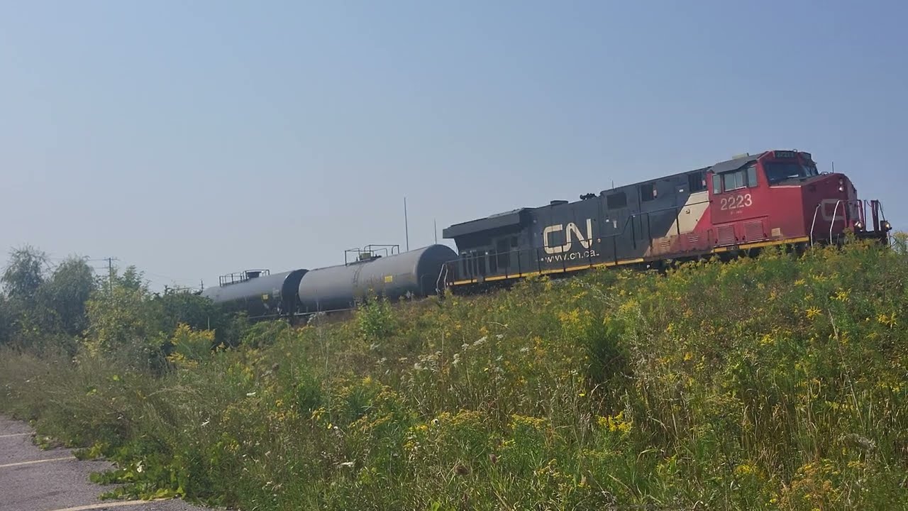 CN M306 - 2223E at Markham - September 12, 2024