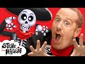 Finger Family Happy Halloween Costume Story for Kids with Steve and Maggie | Halloween Maggie Magic
