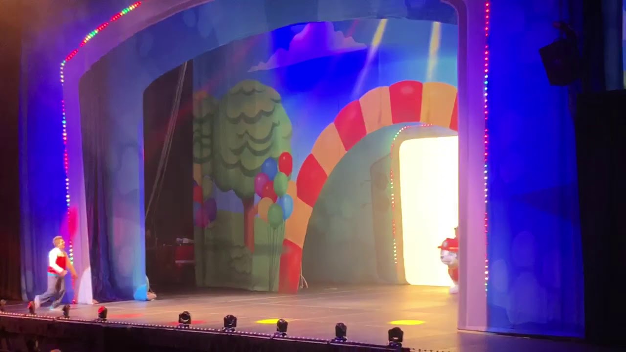 Paw Patrol live Race to the  Rescue Introductions(Spanish Version)