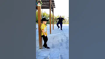 ضحك ضحك ضحك قول وائل احفظ دروسك حتى تطلع من الاوائل ههههه 