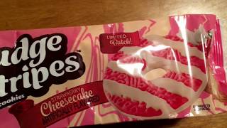 Keebler's Limited Batch Strawberry Cheesecake Fudge Stripes Cookies Food Review
