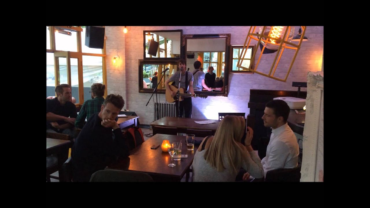 Acoustify Tuesday Open Mic @ Gigalum  02 June 2015