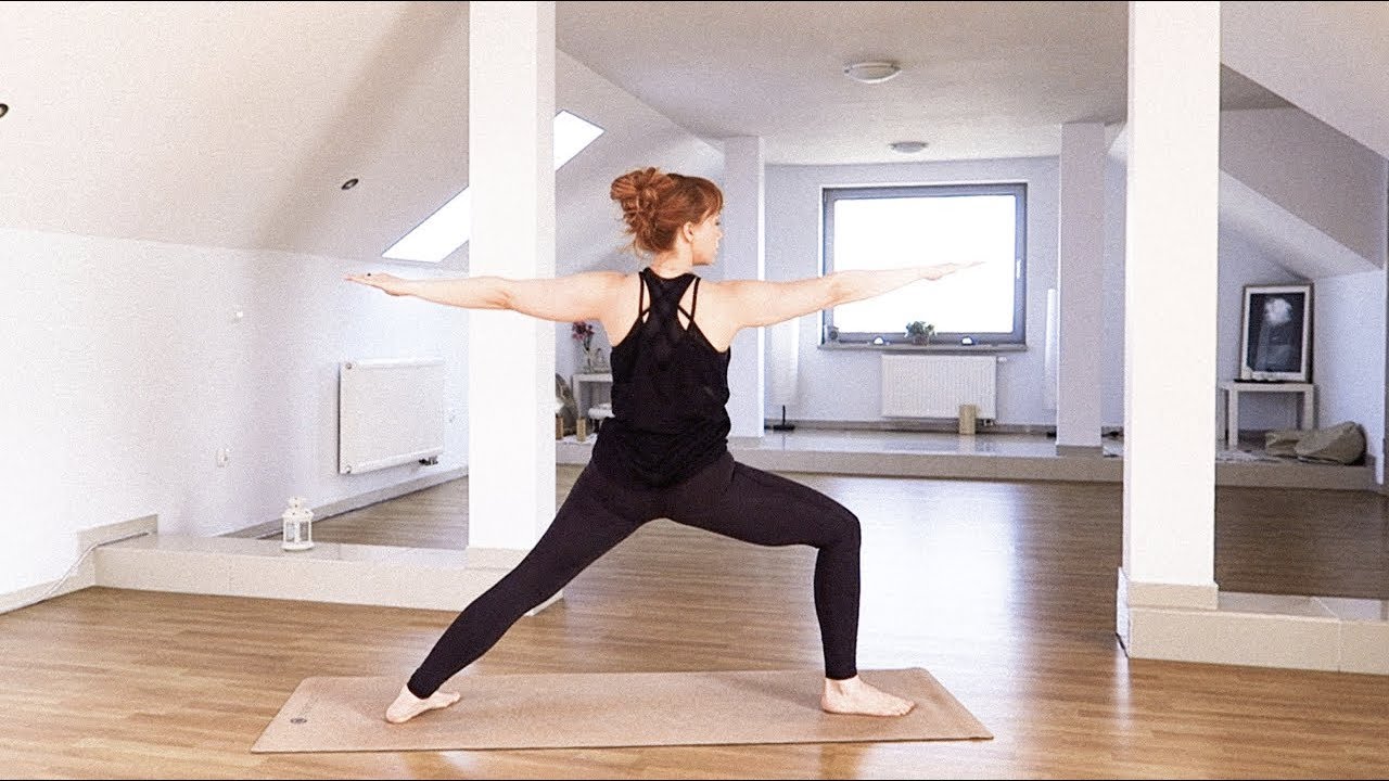 ASHTANGA JOGA | powitania słońca i pozycje stojące | ★★★★✩ |