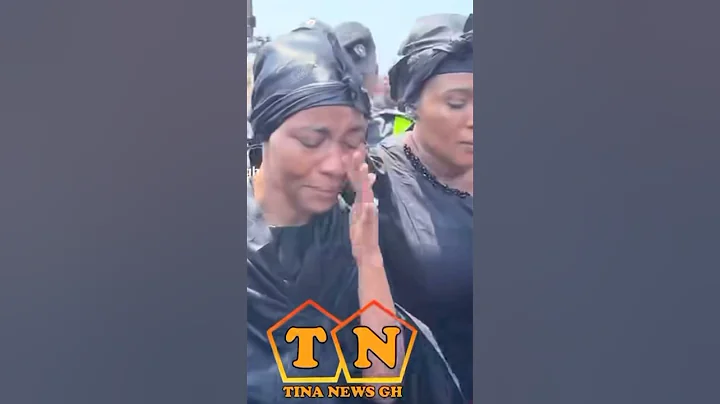 Daddy Lumba's wife Odo Broni in tears at one week observation