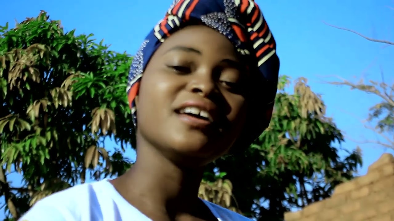 DULCE DA SAINA----ESTEFANIA-----{{{NM FILMES}}}}}young silva pro