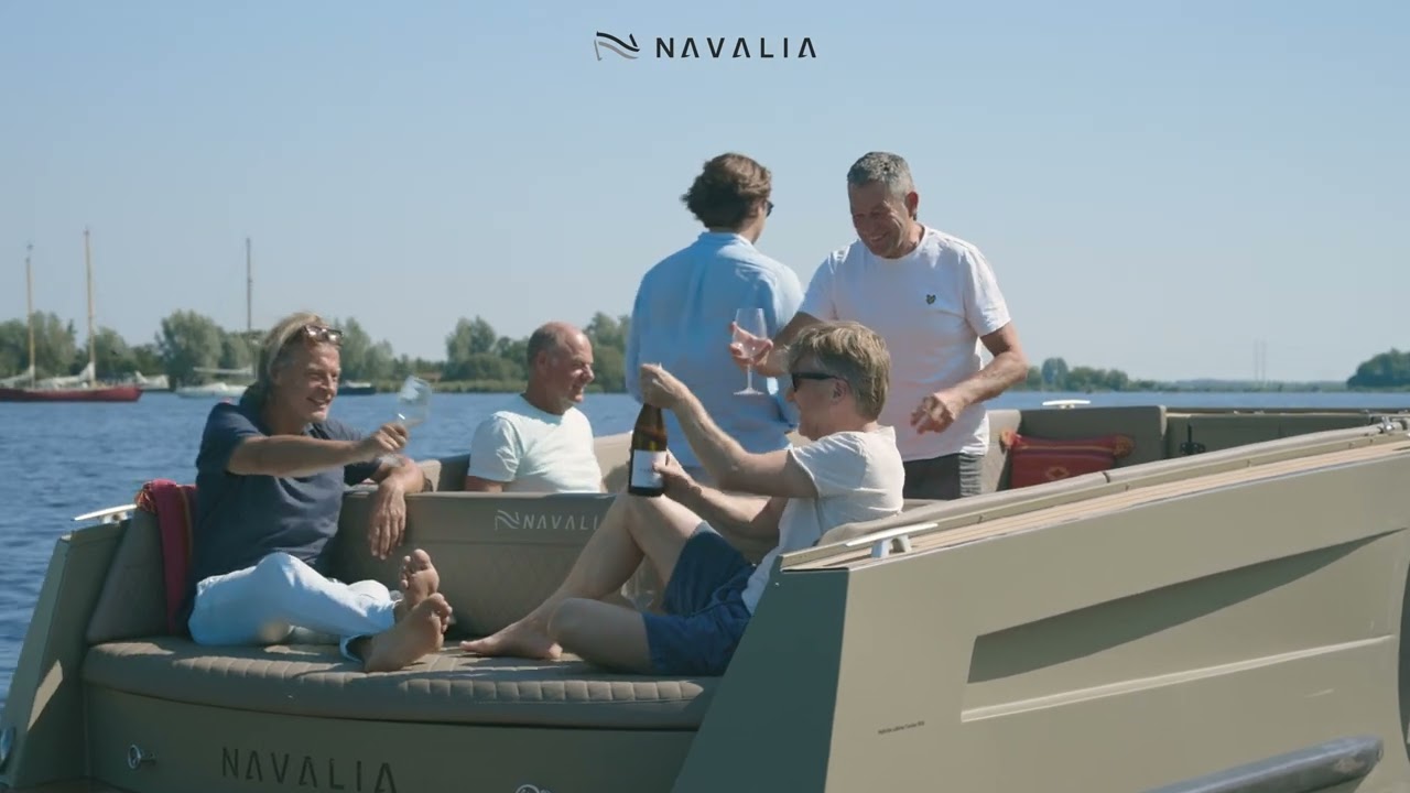 Navalia Tender 900