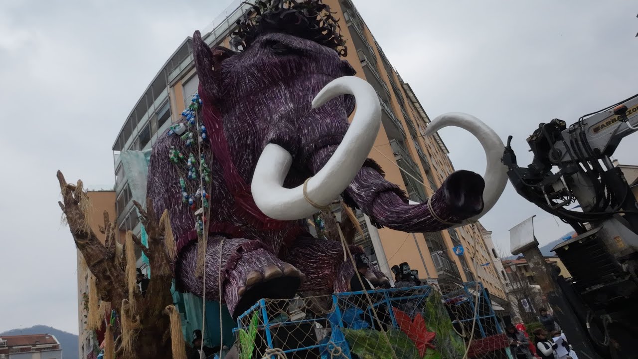 Carnevale di Borgosesia 2025 - 1° Corso Mascherato