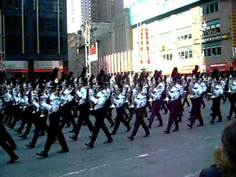 James Bowie High School Band in Macy's Thanksgivin...