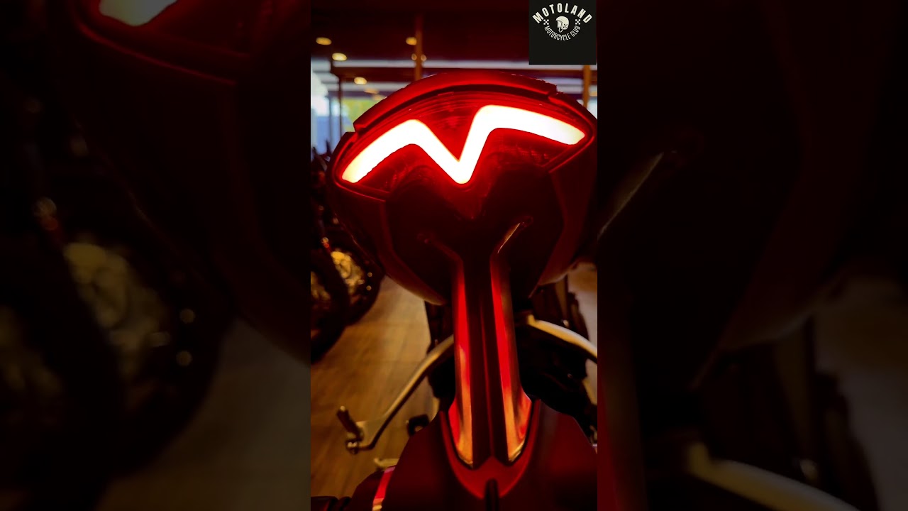 Triumph Speed Triple RR  