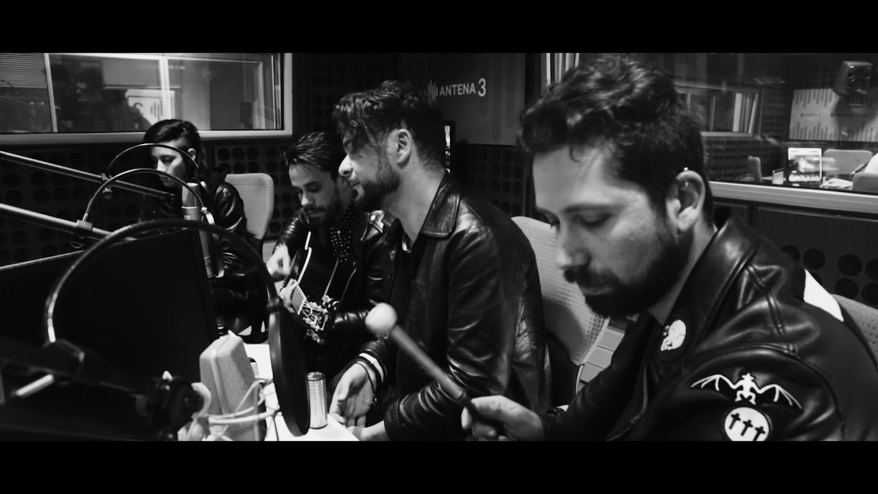 She Pleasures HerSelf  SPHS  - Time [ Live Antena 3 ...