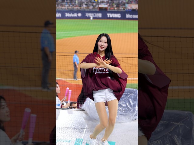 허니 허니 허니 김동헌!! #송민교 #宋旼校 #송민교치어리더 #키움히어로즈 #치어리더 #cheerleader #직캠 #shorts