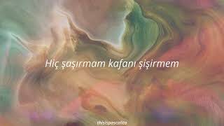 Koca Bir Saçmalık - Jakuzi (Sözleri/Lyrics)