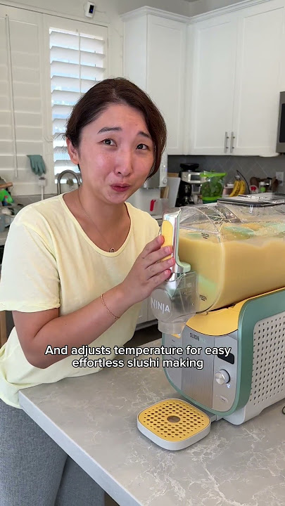 #NinjaPartner Hosting a slushi party with the @NinjaKitchenUS Ninja SLUSHi MAX