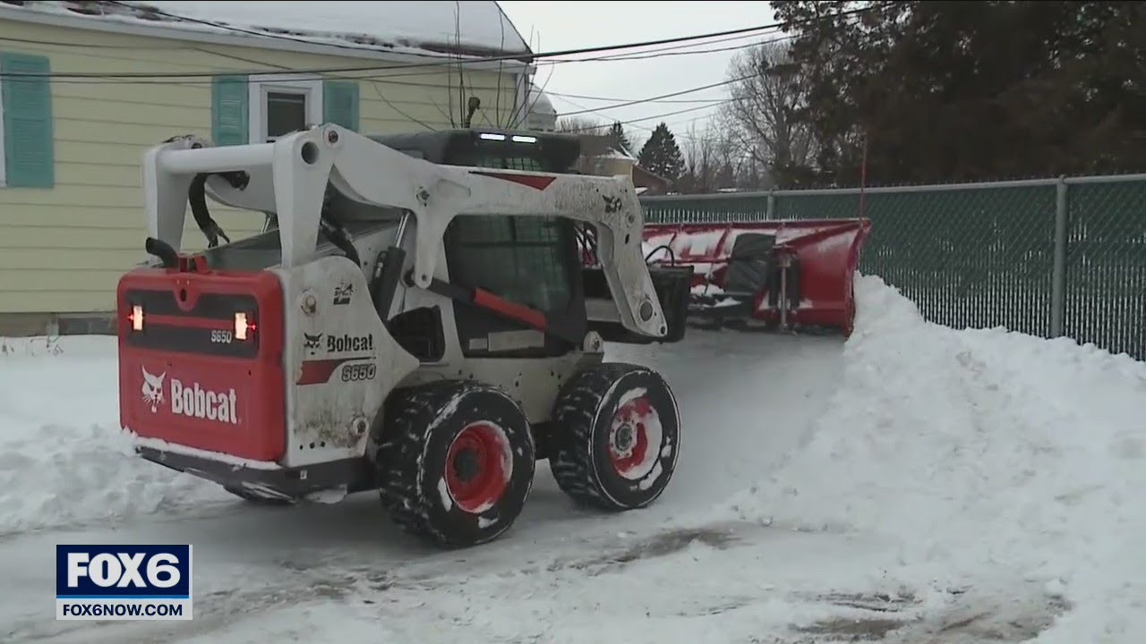 Snowplow drivers wanted in Milwaukee FOX6 News Milwaukee YouTube