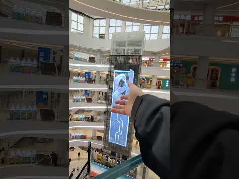 Alışveriş Merkezinde Gerçekçi Video Gösterisi #avm #astronaut