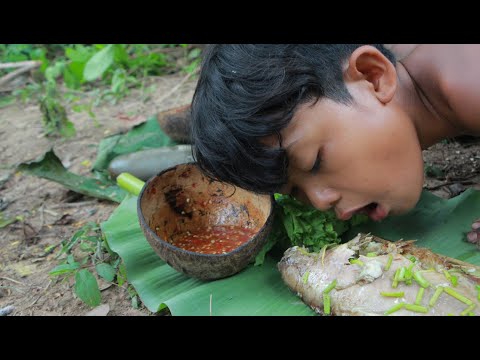 Primitive Technology - Eating delicious - Cooking fish recipe in wild