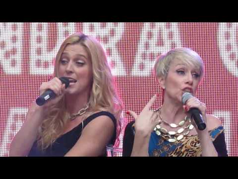 Estrellas de la calle Corrientes - Sandra Guida y Mela Lenoir