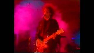 The Cure - Boys Dont Cry (Live 1990)