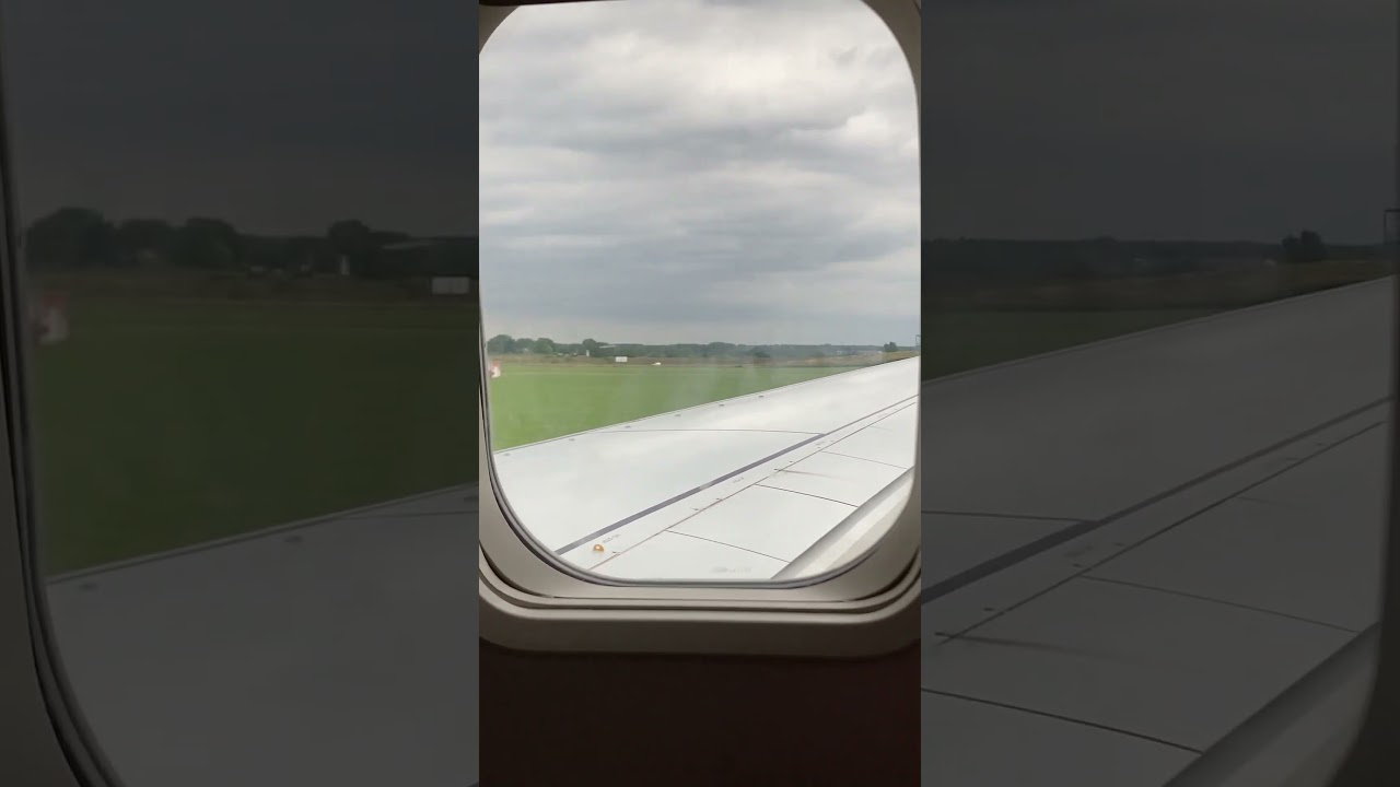 Tui 737 takeoff from Norwich Airport