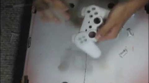 PS3 How to Paint a SIXAXIS Controller Part 3 (Painting)