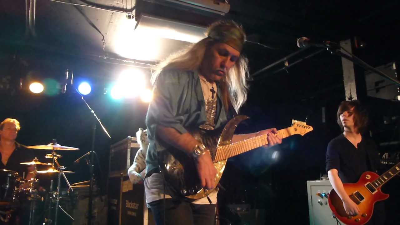 Uli Jon Roth in Seattle - Yellow Raven
