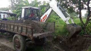 Bobcat#B900(JcB)🐱👍J