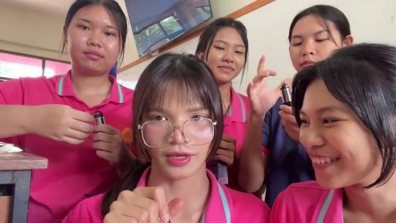 Review ลิปออยซ้อการ์ด ว่าจะเป็นยังไงได้ซีเคร็ทหรือเปล่า?!