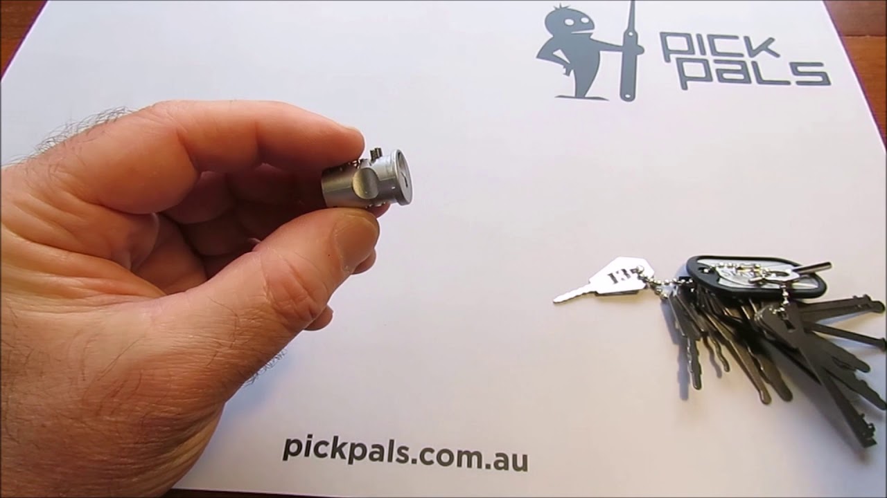 How do Wafer locks work and how do you pick them!? - YouTube
