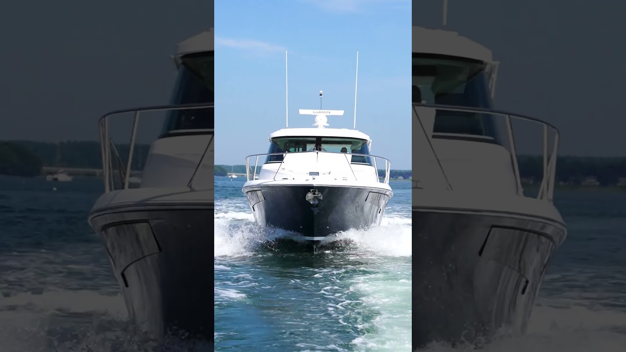 Your next adventure along Maine’s coastline begins aboard the Tiara 43LE