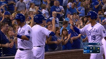 TB@KC: Royals score five runs in the 4th inning