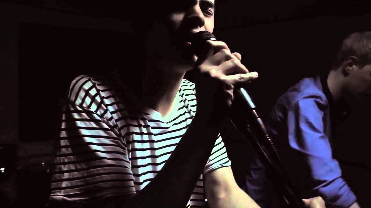 Download Danglo Ft. Ivan Franco - These Day's *LIVE SESSION* MP3