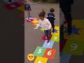 Playform E Playform Hopscotch – Jocuri educative pentru mișcare, echilibru și coordonare.