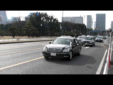 元日の総理大臣車列 motorcade of Japanese Prime Minister the New Year's Day 2012