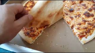 Es gibt nur 4 Pizzerien im Umkreis von 20 km in dieser Gegend... OH NEIN!!! Riverbank Pizza in Co...