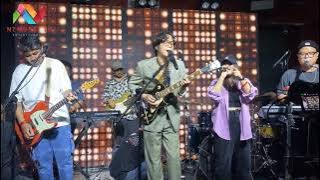 Dikta Wicaksono - Cinta Tak Pada Waktunya | Live Version At Krapela