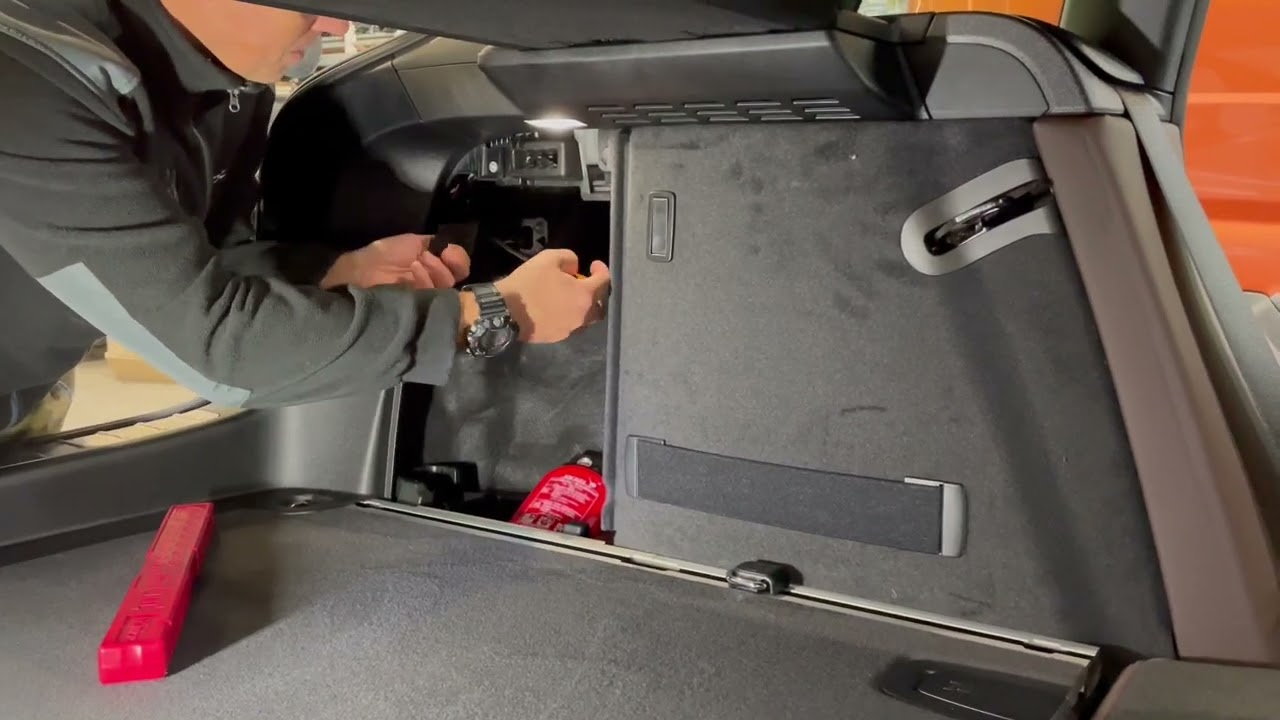 Basser Sub kotelo BMW X4 G02 