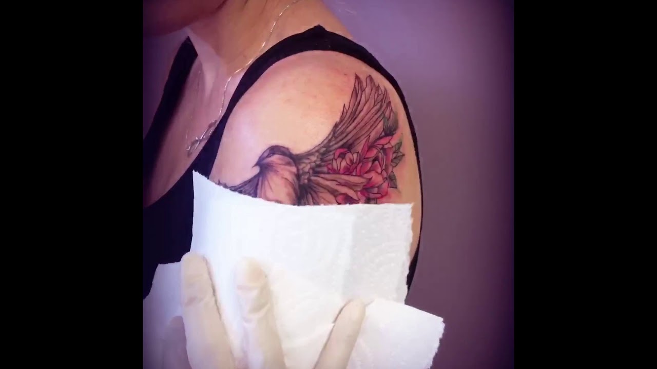 Tatouage La Patte Rose Oiseau Fleurs Et Aquarelle Youtube