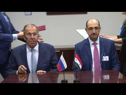 С.Лавров и Б.Саббаг подписывают Декларацию