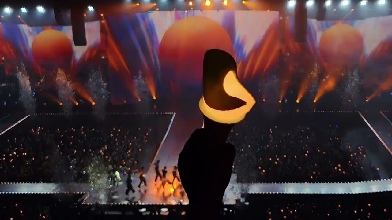 แสง...สี...สวย...MARK TUAN SILHOUETTE FANCON#MarkTuanTheShapeOfYou_BKKD2 #MarkTuan #MARK  