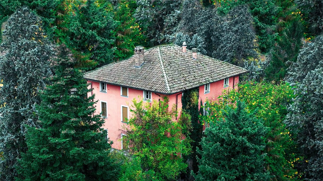 ESPLORIAMO LA VILLA ABBANDONATA SULLE MONTAGNE, SONO RIMASTE LE FOTO E TUTTI GLI OGGETTI PERSONALI!