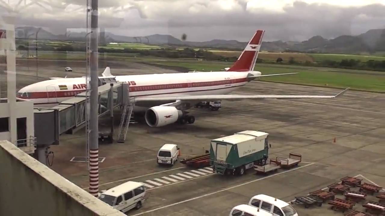 Air Mauritius Landing at Plaisance Airport YouTube