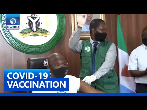 covid-19-vaccines:-nasarawa-governor,-deputy,-others-get-shots
