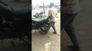 Embu Angalia Maaajab Yaliy Oneshwa Na Kijana Anae Onekana Hapo Kama Una Roho Nyepesi Usitazame.