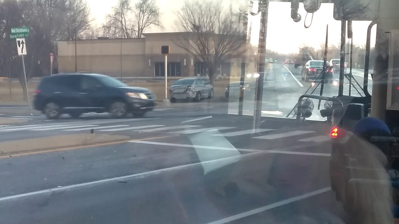 Accident involving state police cruiser - YouTube