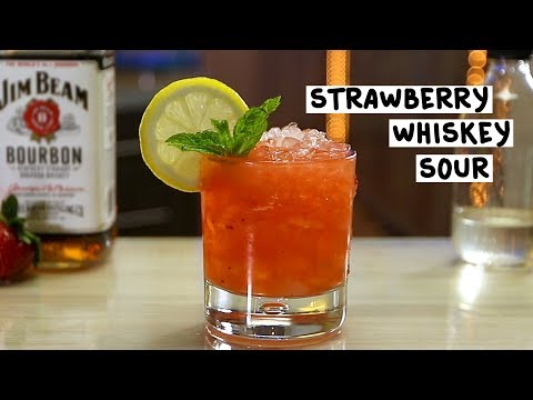 strawberry-whiskey-sour---tipsy-bartender