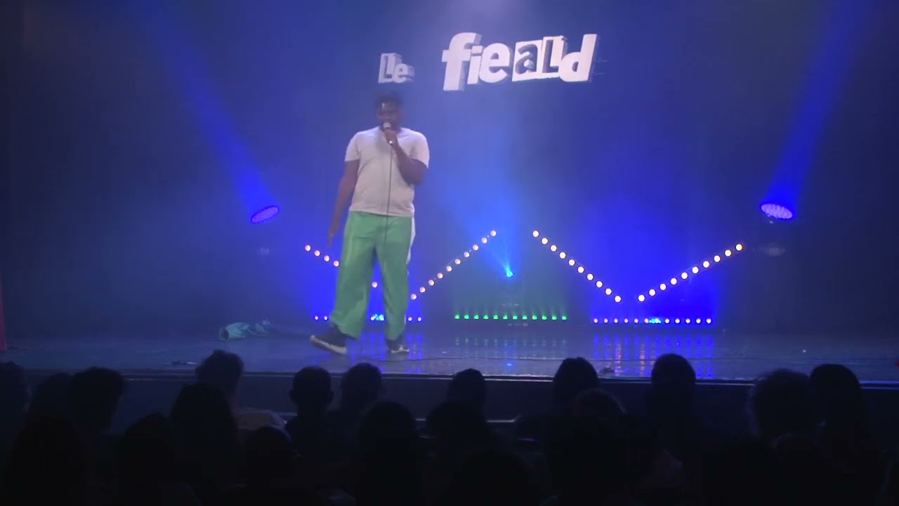 Stand up LE FIEALD